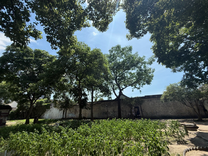 张艺兴以初心传承风骨 传承风骨离不开恒久初心，张艺兴致敬先生留下的精神底蕴。身处