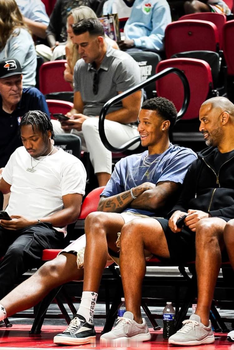 距离火箭下赛季常规赛揭幕战还有72天！NBA揭幕战休斯顿火箭NBA吐槽大会 ​​