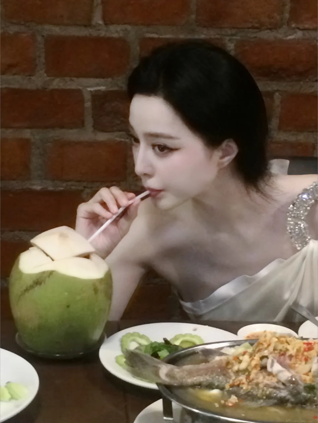 顶美不足以形容