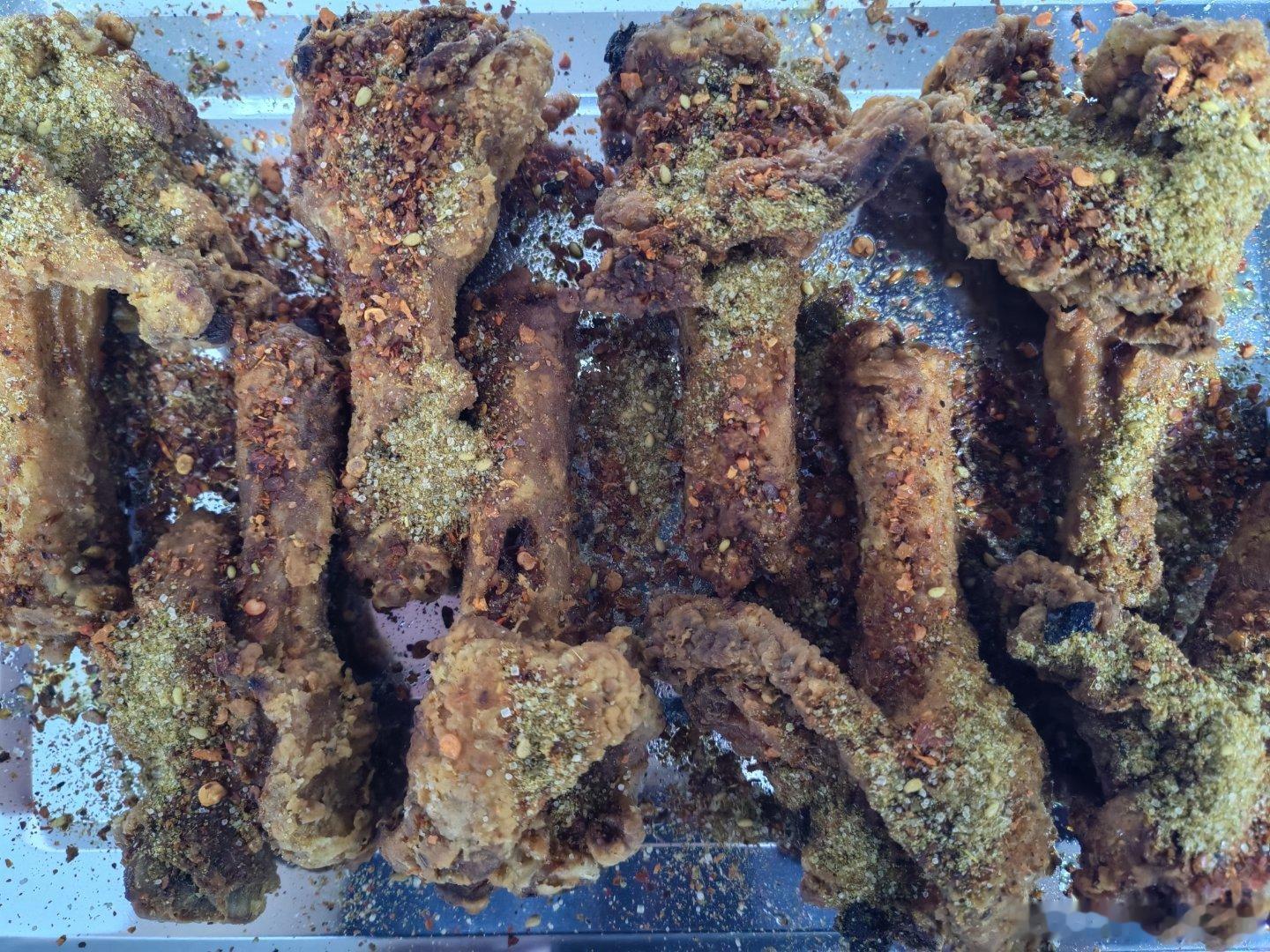香辣鸭翅根
