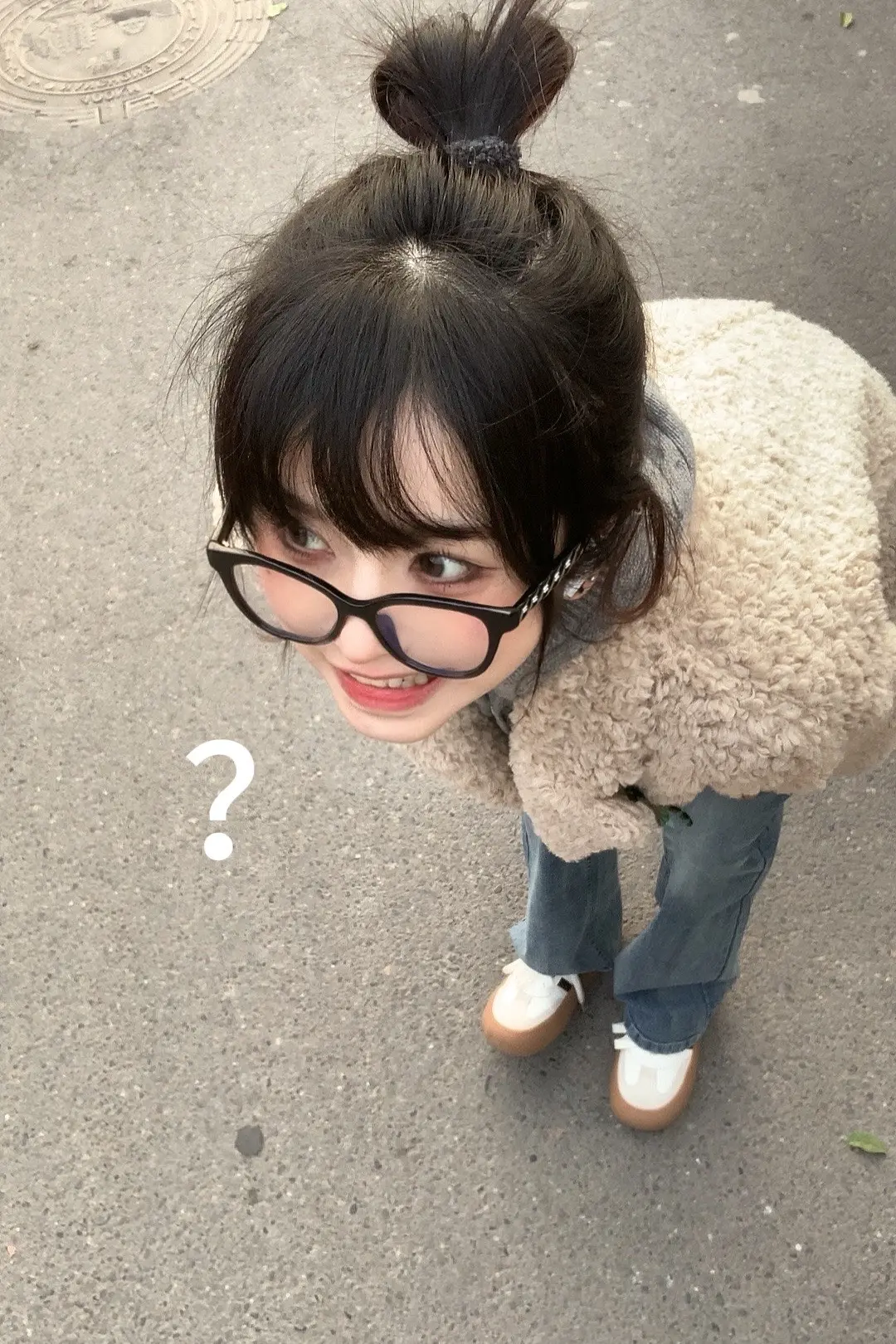 看！连串蟑螂！