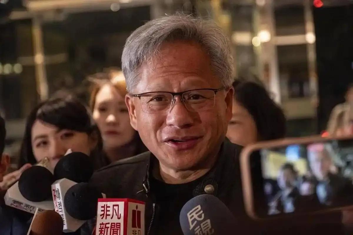 销华芯片许可条件苛刻，英伟达、超微需缴15%收入，特朗普骚操作令人瞠目结舌！

