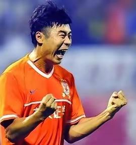 交易
泰山球迷，用海港的主教练穆斯卡特换泰山大腿克雷桑或者卡⑩，你们愿意吗？