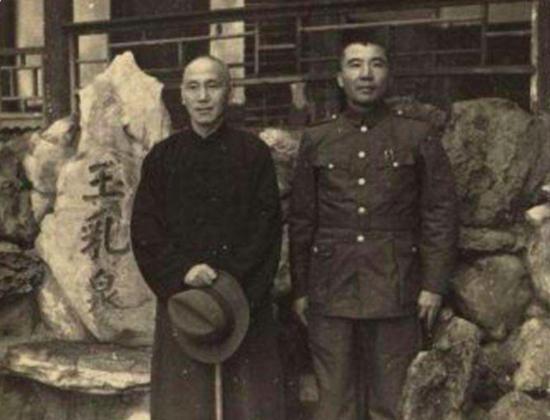 济南战役中王耀武被俘后，特意询问文强：我投降后蒋介石的态度到底是什么样的？
19