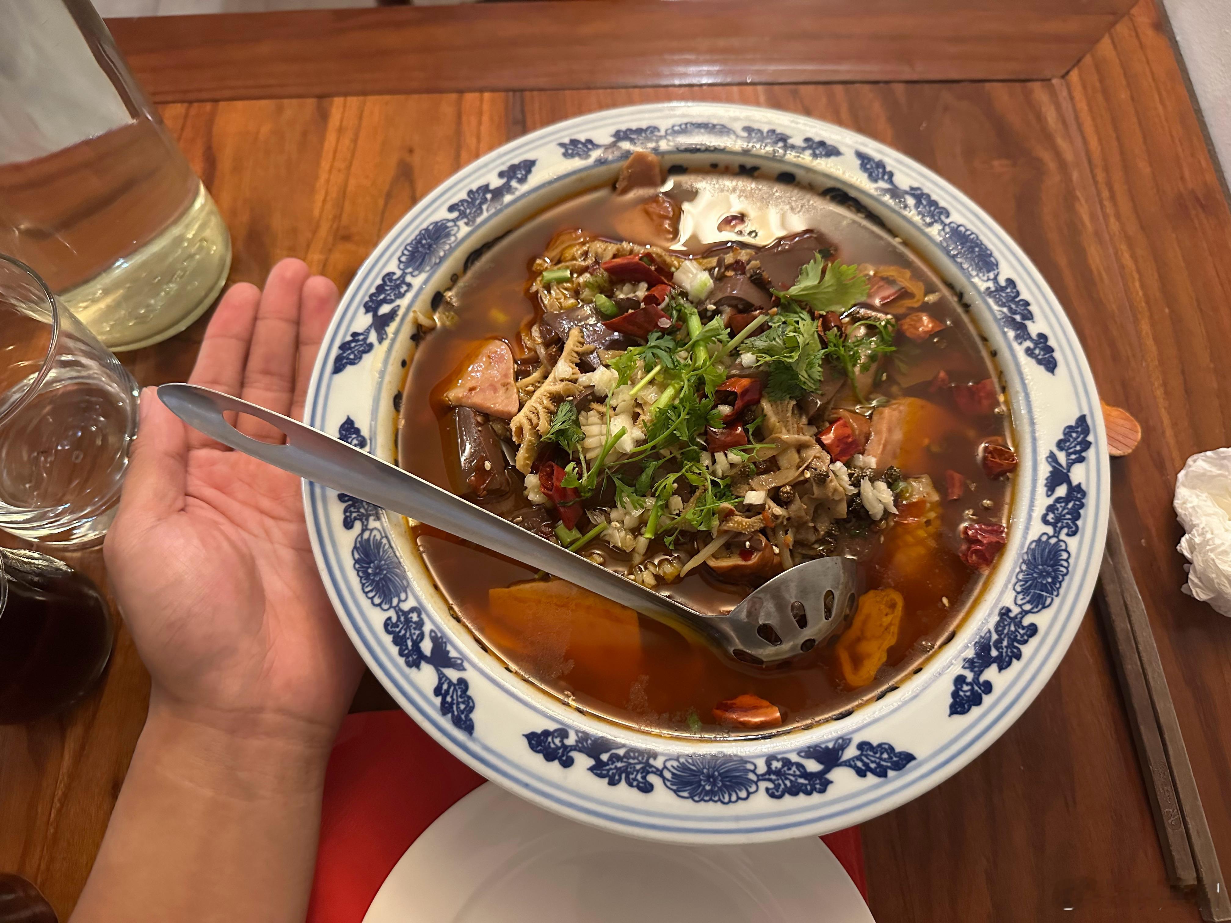 【里昂最好吃的中餐——老宋家】在里昂城北，我去了一家里昂当地华人都知道的中餐厅—