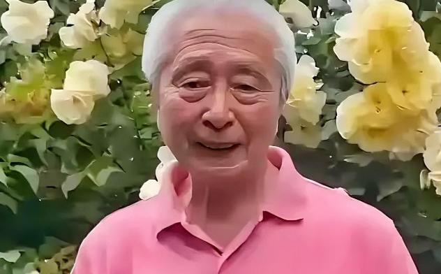 87 岁宋世雄独居北京：把儿女送出国，自己守着老屋过完余生，这就是中国式父母啊！