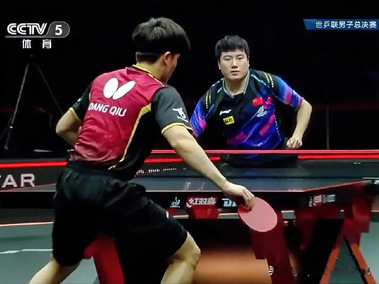 世乒联男子总决赛1月4日最新赛况:
🏓男子单打1/4决赛	
梁靖崑2:3(11