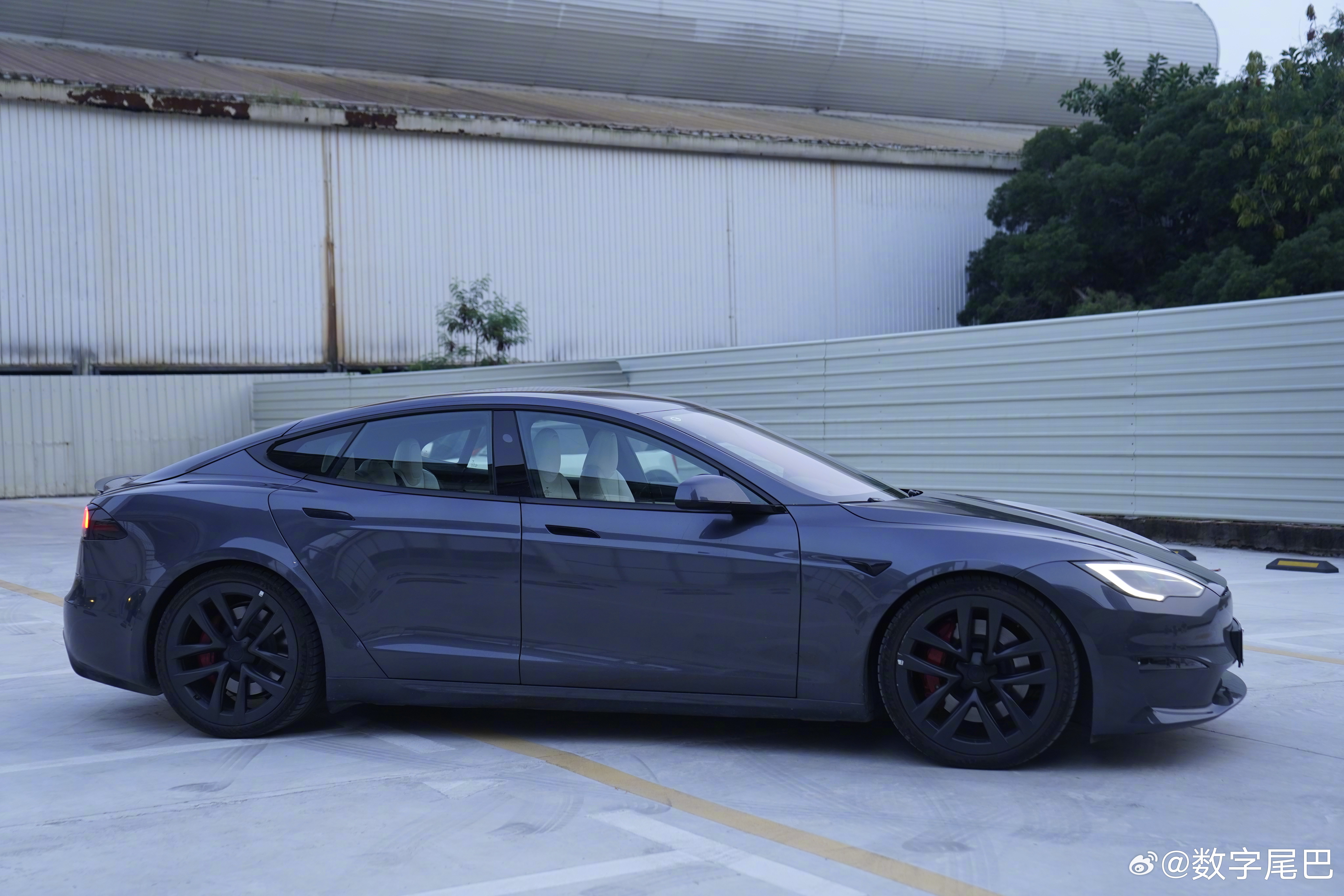 深夜有得聊 为什么特斯拉网上投票没赢过，线下销量没输过......纯电车，你首选