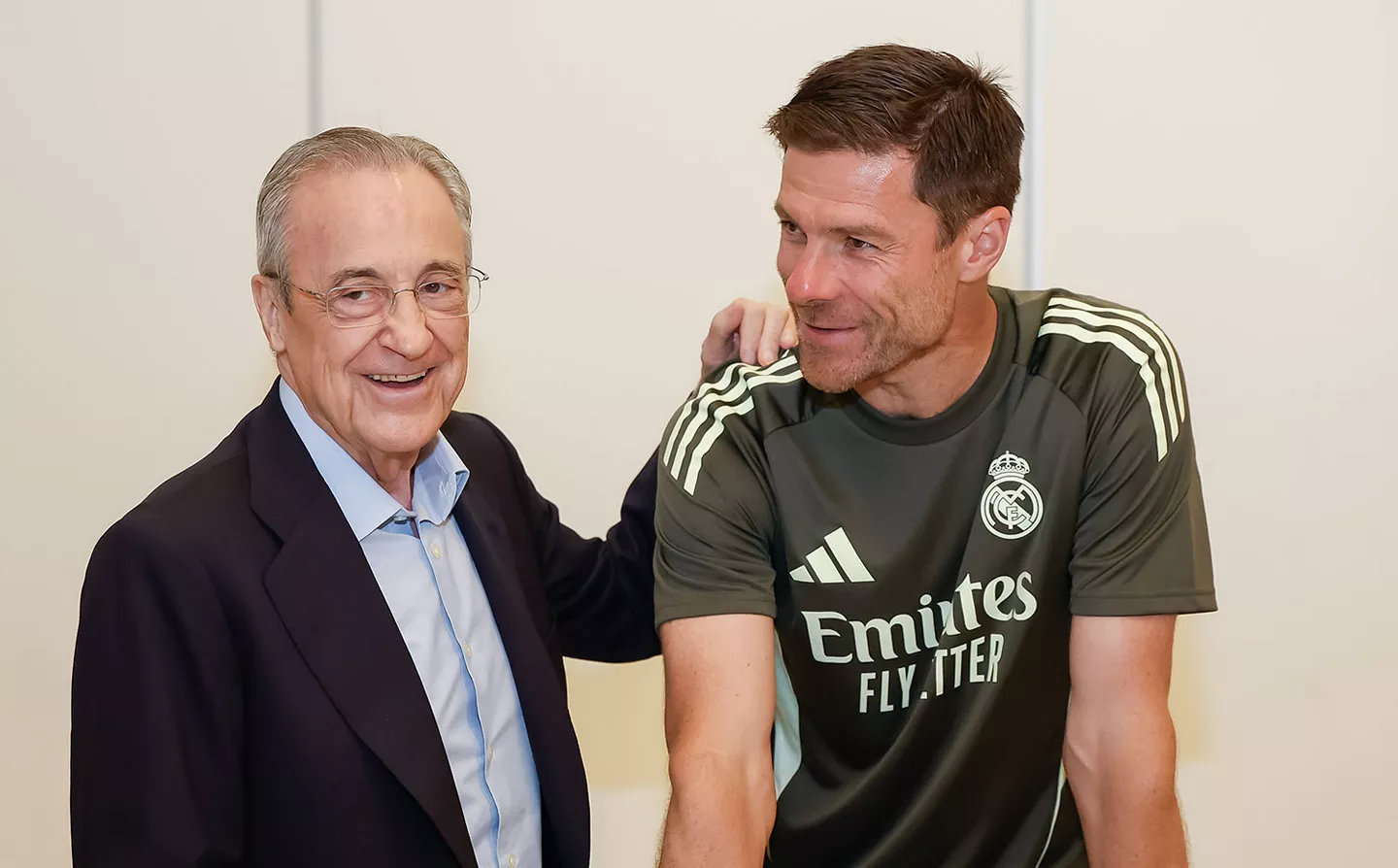 弗洛伦蒂诺向全队致意。2025世俱杯halamadrid ​​​