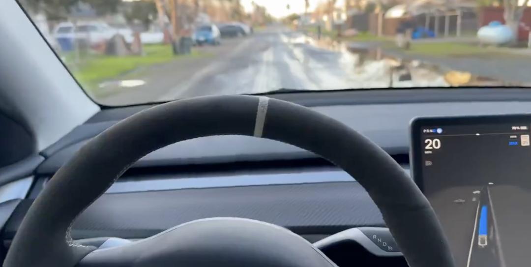 特斯拉世界模拟器亮相ICCV，VP亲自解密端到端自动驾驶技术路线