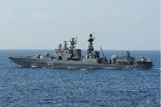 丢人丢大了！美军舰无视警告闯“海峡”，不料仅3分钟就惊慌逃窜

美军当前之所以紧