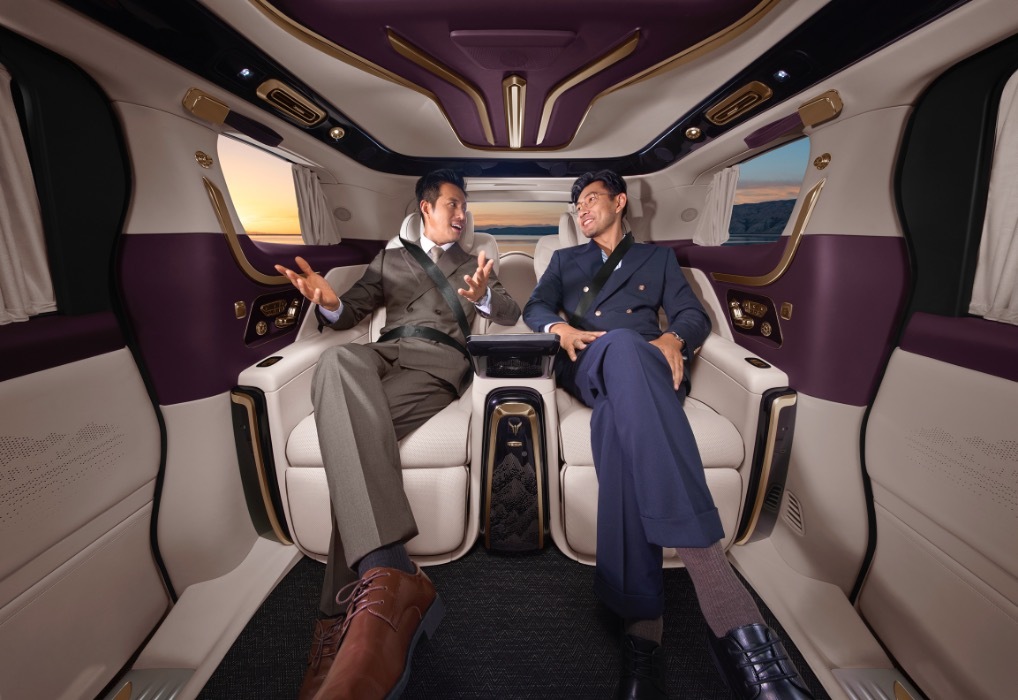 【岚图：泰山订单很好，但还是居危思危？】岚图最近正在经历快速的发展。旗舰SUV泰