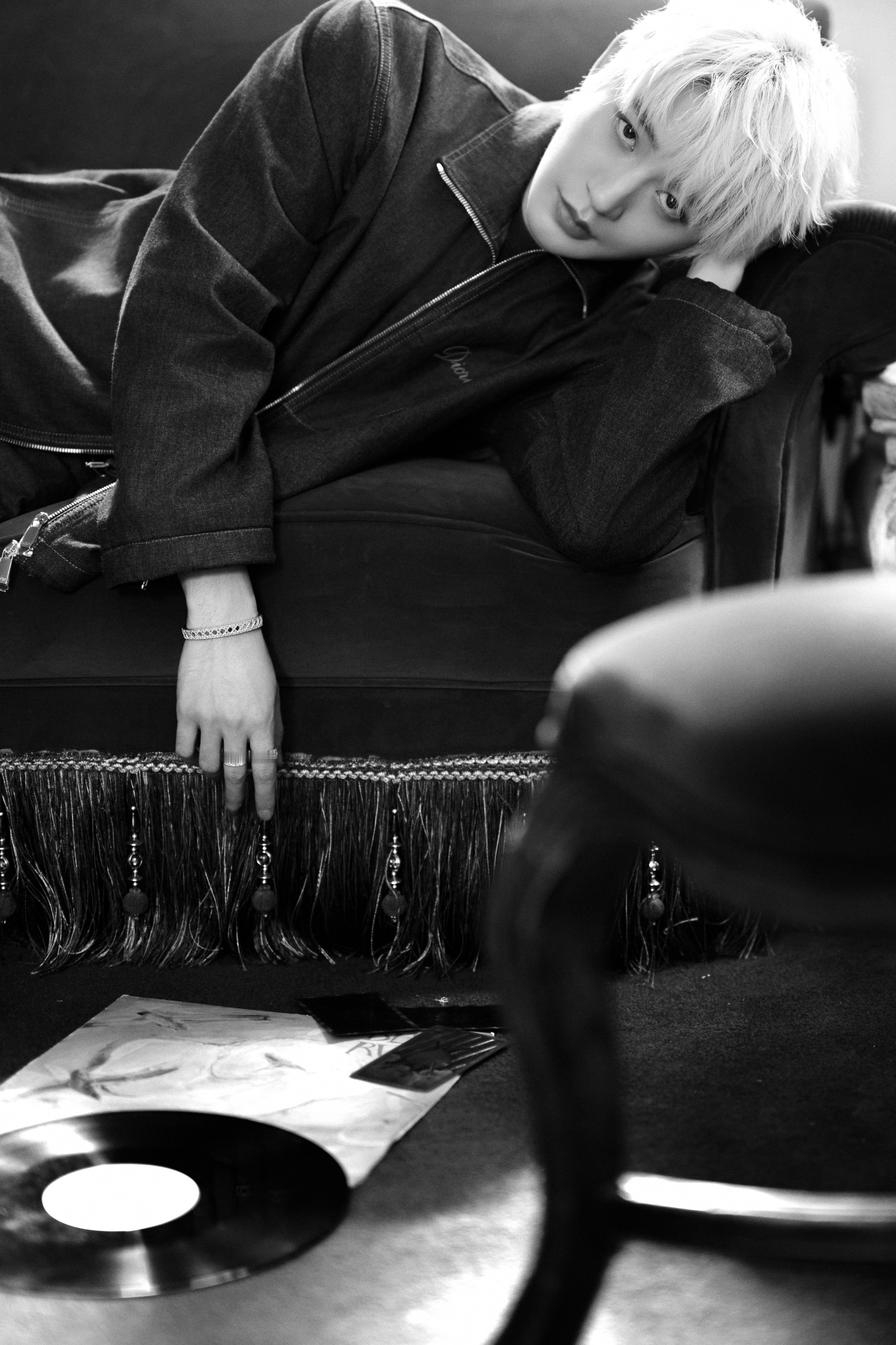 邓为✖️Dior 📷 邓为银白发 ​​​