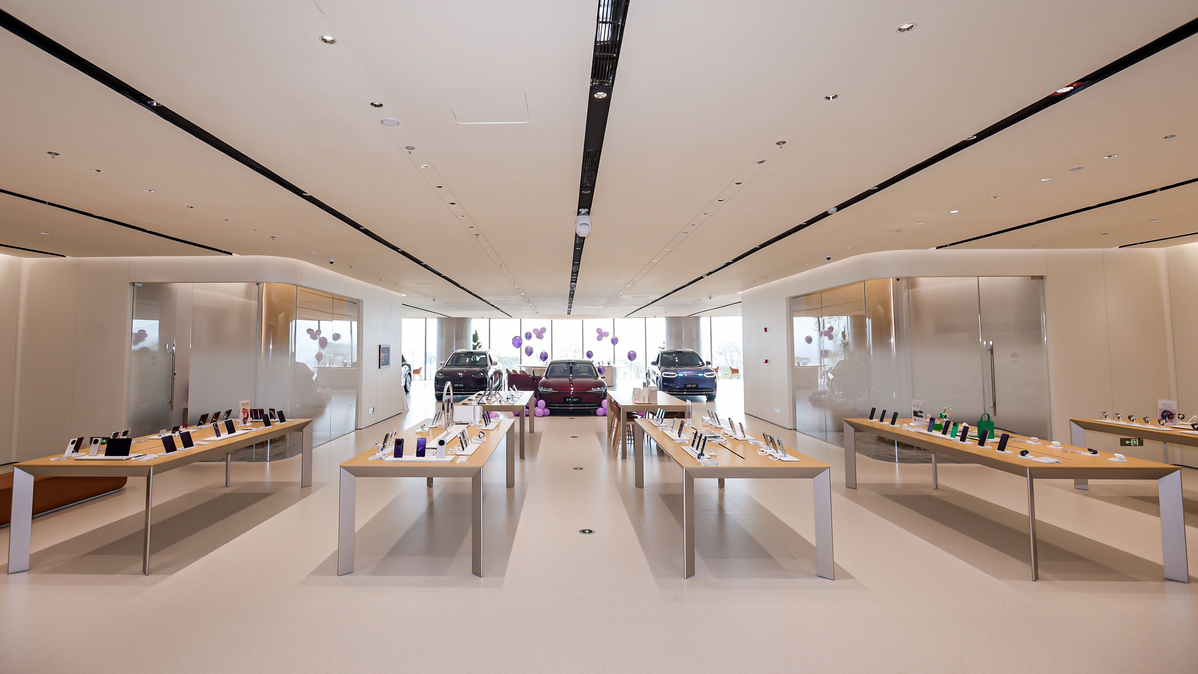 面朝大海,艺术为邻!华为在深圳最美海滨艺术区K11开了家华为智能生活馆!