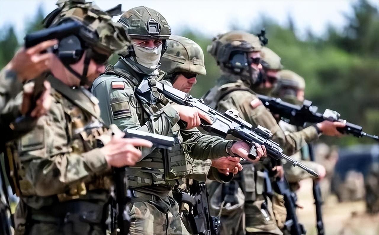 似乎历来只要跟俄罗斯混在一起的国家，经济上从来搞的都很糟，而且都被美国利用，反政