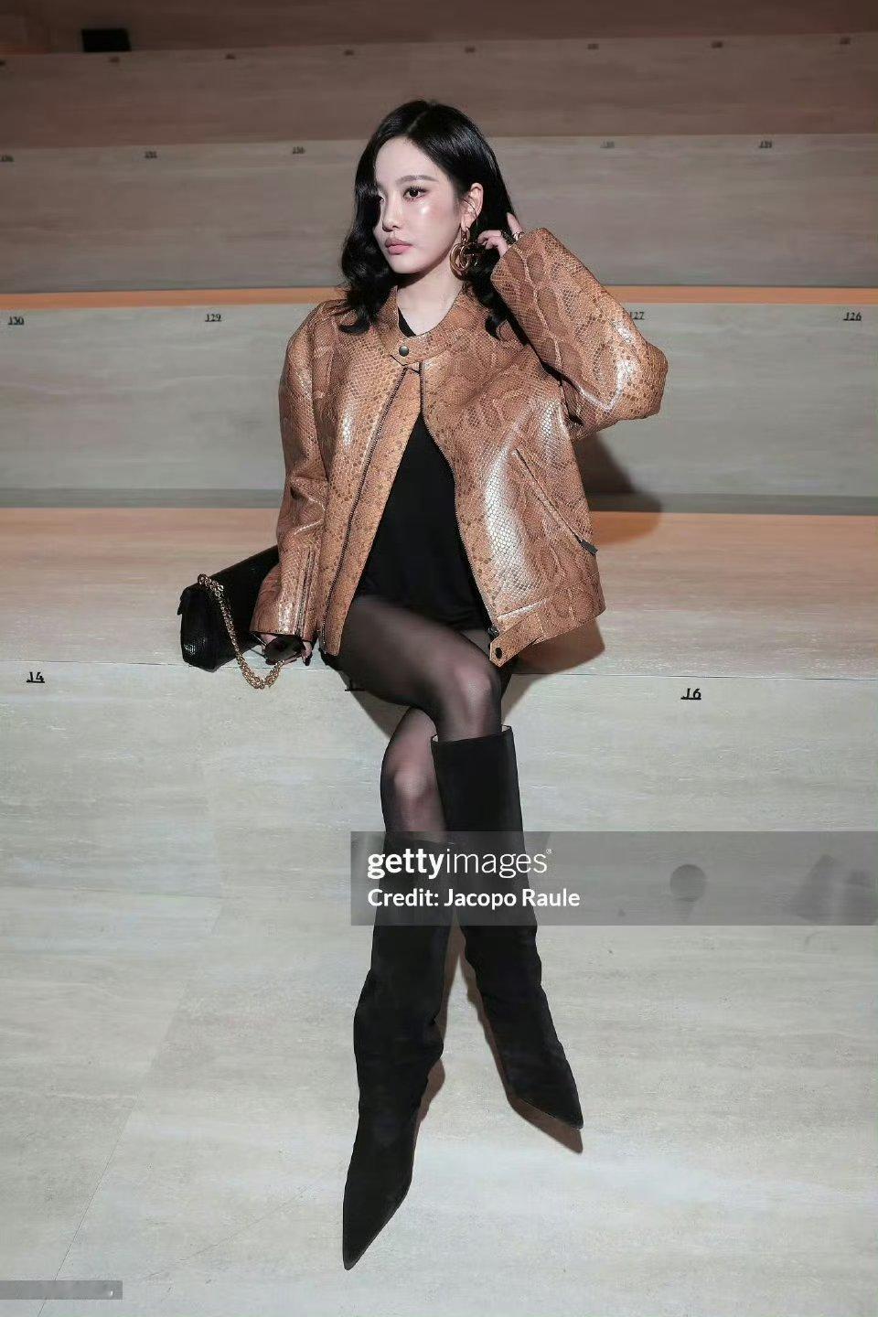 宁艺卓柳智敏看秀生图g社镜头下的宁艺卓柳智敏 宁艺卓、柳智敏 米兰时装周看秀G社