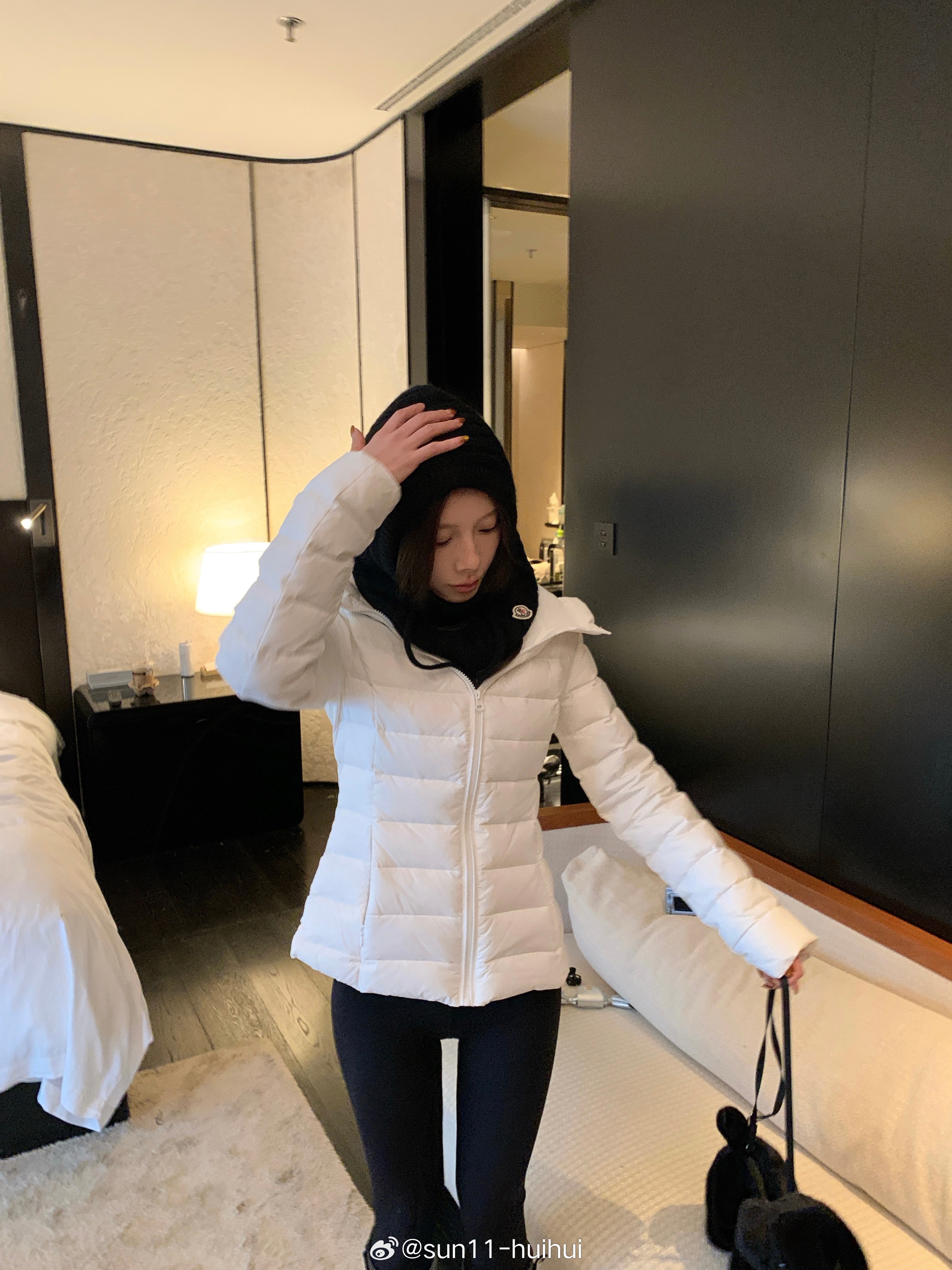 去年穿了一冬天的排骨羽绒服 太好穿了 保暖又轻便[羞嗒嗒]今年这件给大家做的是收