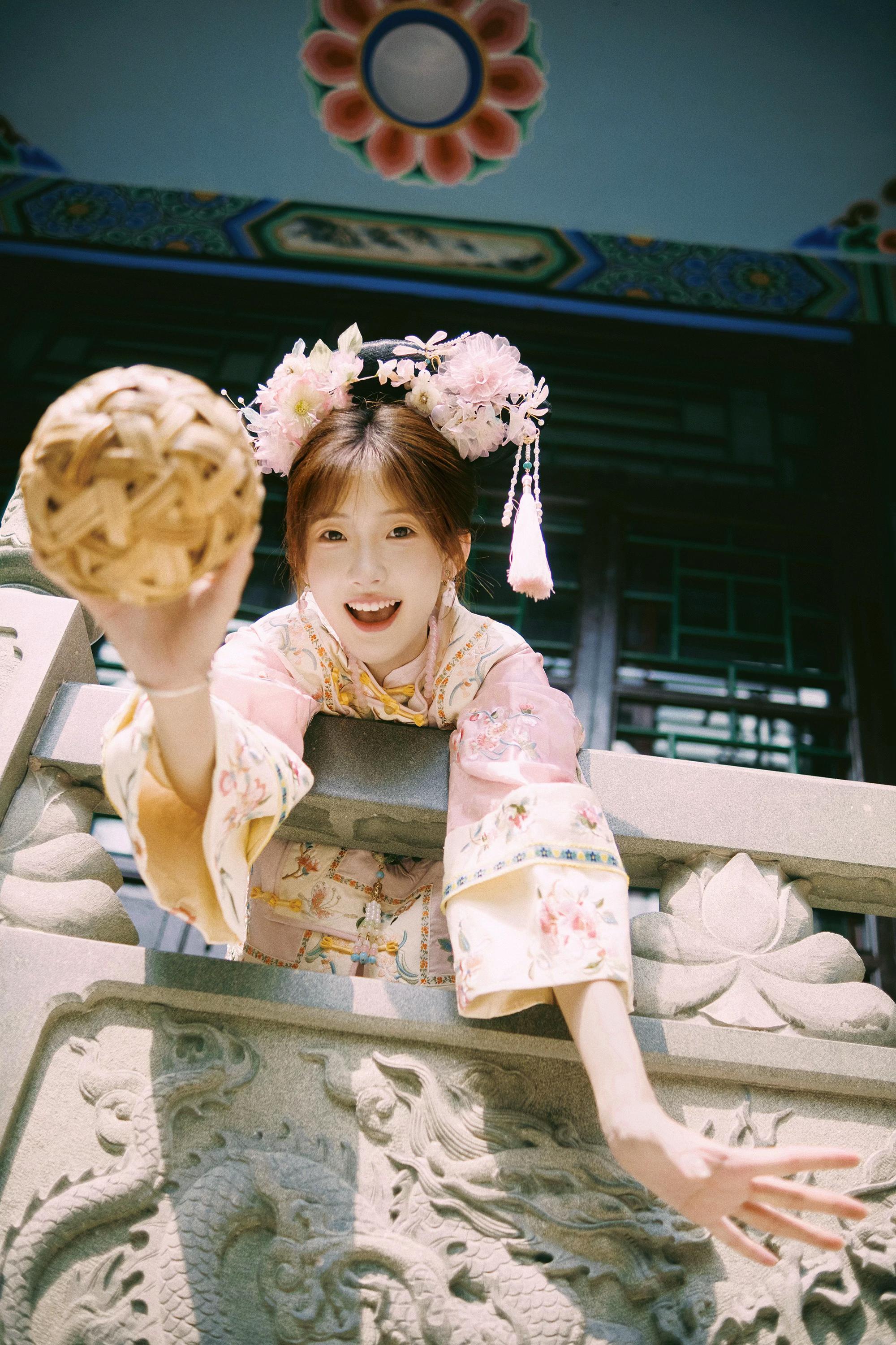 童格格驾到，通通闪开。