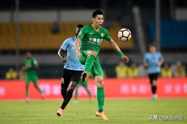 当年雷腾龙被国安租借到马里迪莫B队（马德拉航海），法比奥刚从U19升上来。两人在