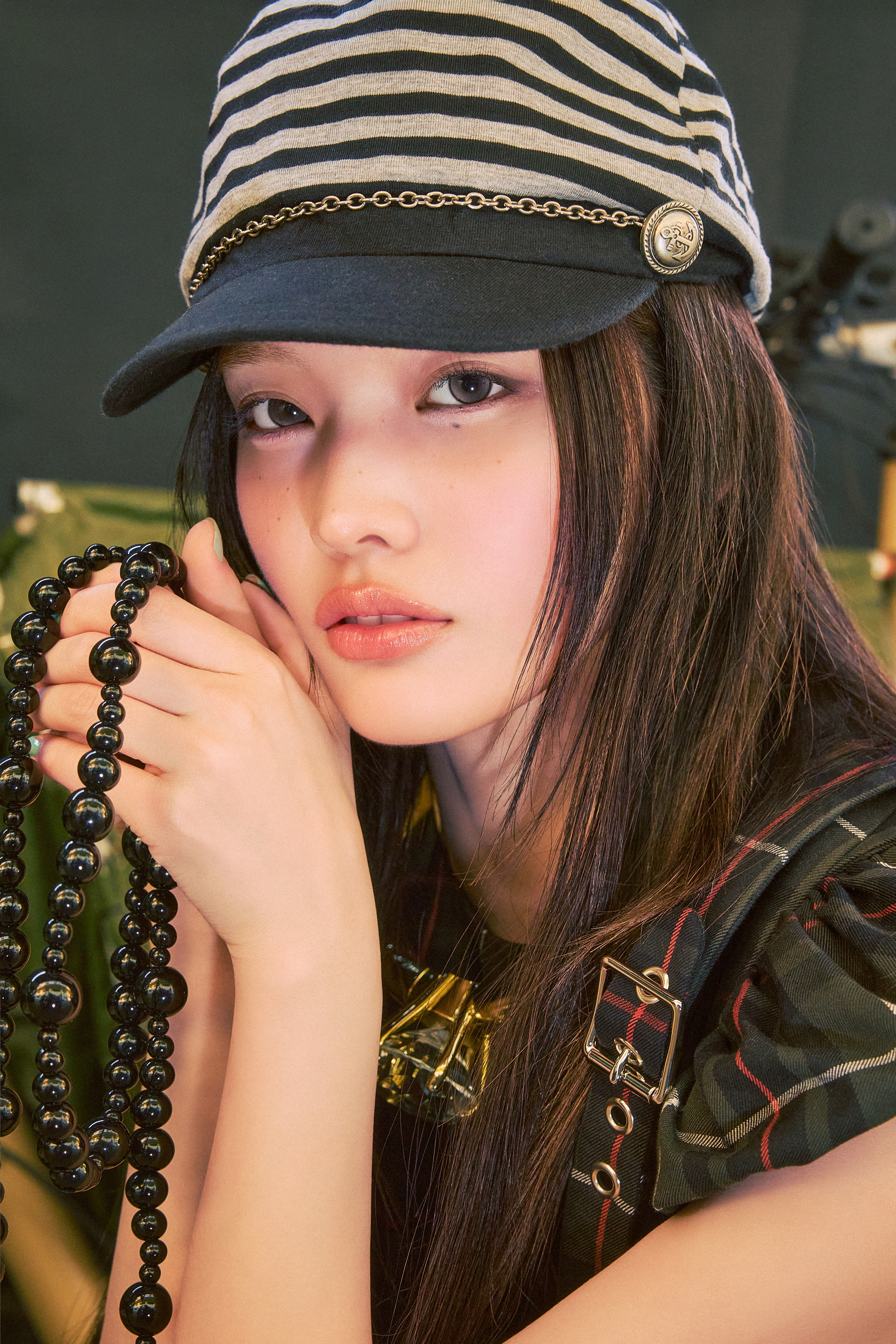 ILLIT 'I Got Your Back' Concept Photo - 