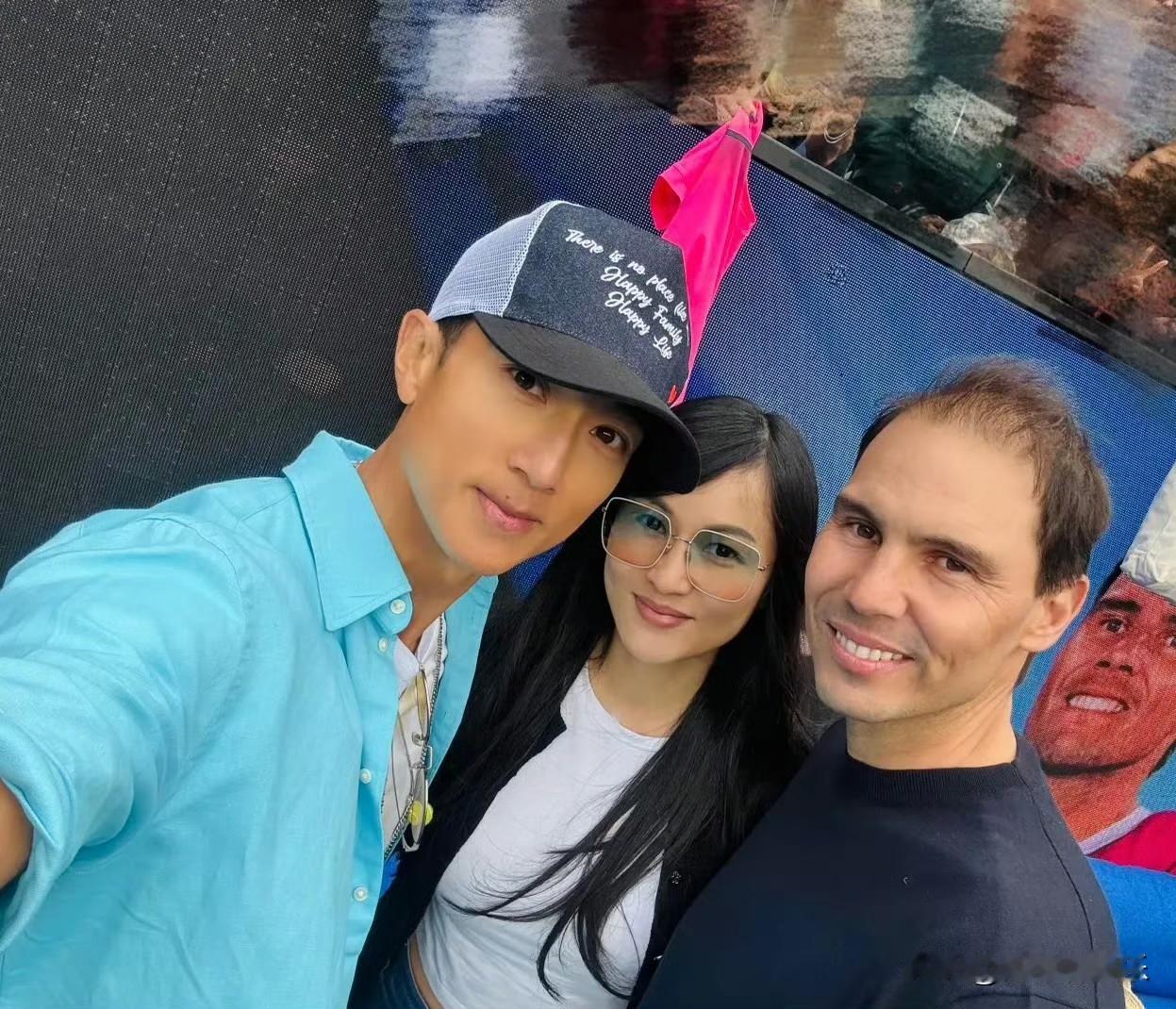 吴尊高调发文：不一样的三十周年。

2月1日，吴尊在社交平台发文，让网友们吃了一