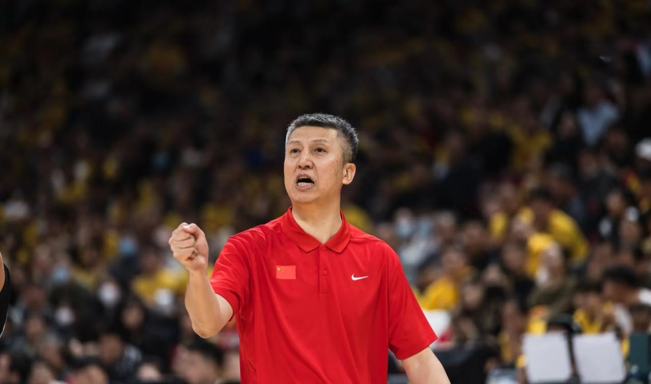 恕我直言，男篮四天之内两次负于韩国，把男篮的精气神打散了，把拼搏进取的劲头打没有