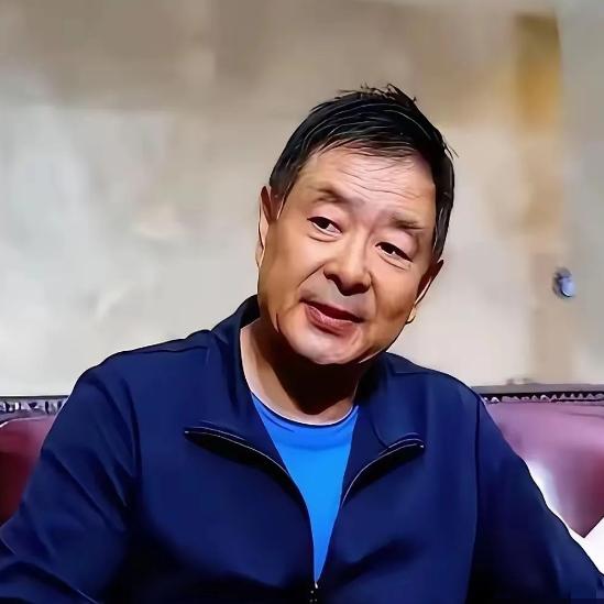 谁也没想到！凌晨一点北京，72岁濮存昕居然拿布绳把自己和94岁母亲系一块！这可不