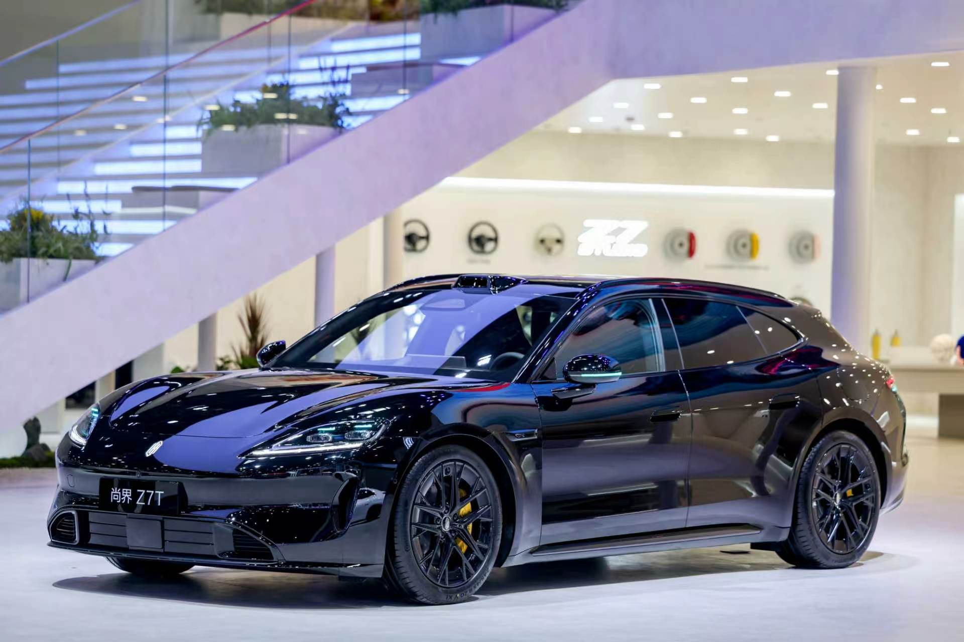 2026北京车展尚界展台是一道靓丽风景线，五颜六色的Z7与Z7T，光彩熠熠，我一