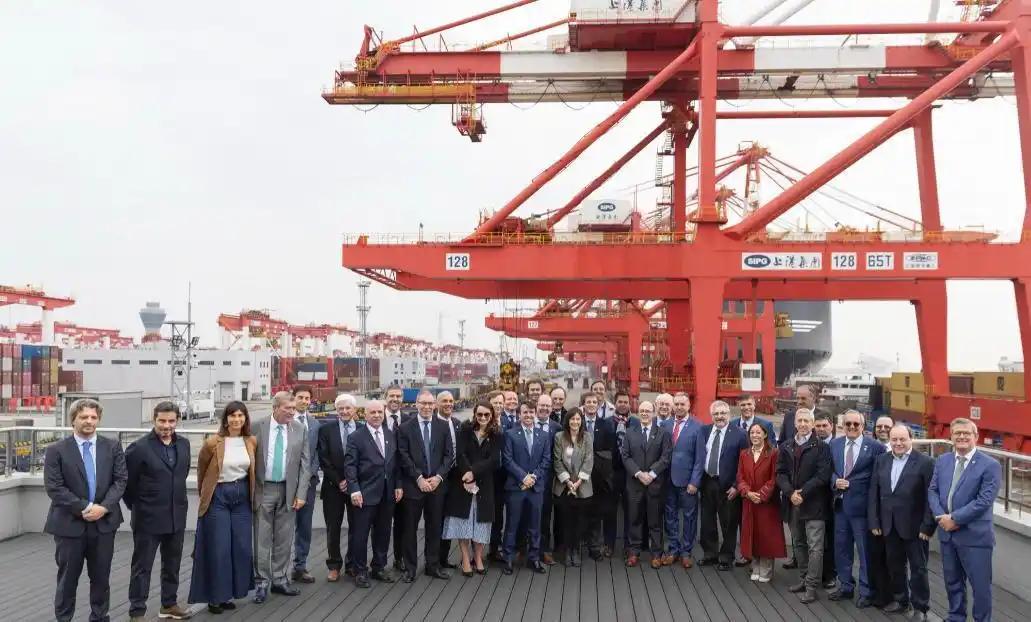 民营科技企业，该给上海撑撑场面了。
发现没有，近期来华访问的国家或地区领导人，都