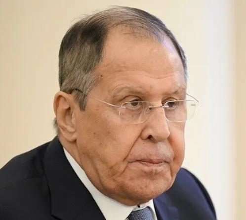 俄乌冲突，已成俄欧冲突，俄乌欧美，各唱各的，无法谈明白，只有打明白了。拉夫罗夫：