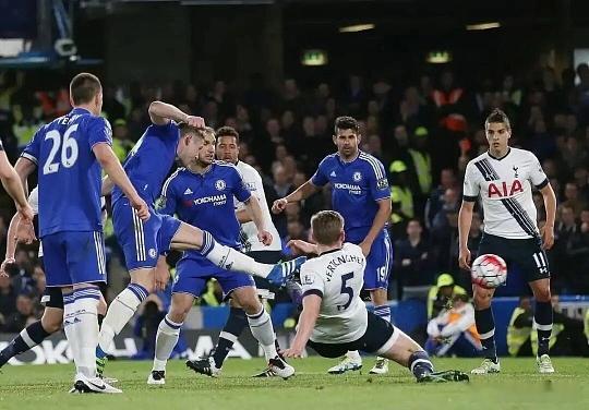 038   英超   热刺 VS 切尔西英超 这赛季的热刺是属比较强势的，球队是