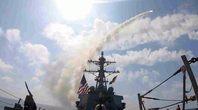 特朗普宣布无限期停火，美军弹药告急，“红线”已变“绿线”。

2026年4月21