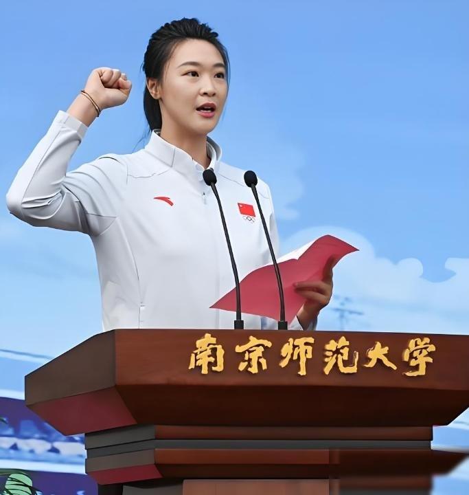 她是"排球女神"，嫁给了"北大才子"杨臻博，让人没有想到的是，结婚之后，他们却一