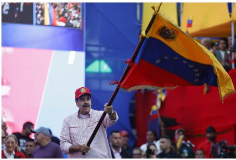 2026年1月3日三小时内，委内瑞拉政权核心被“连锅端”，总统马杜罗的安全车队被