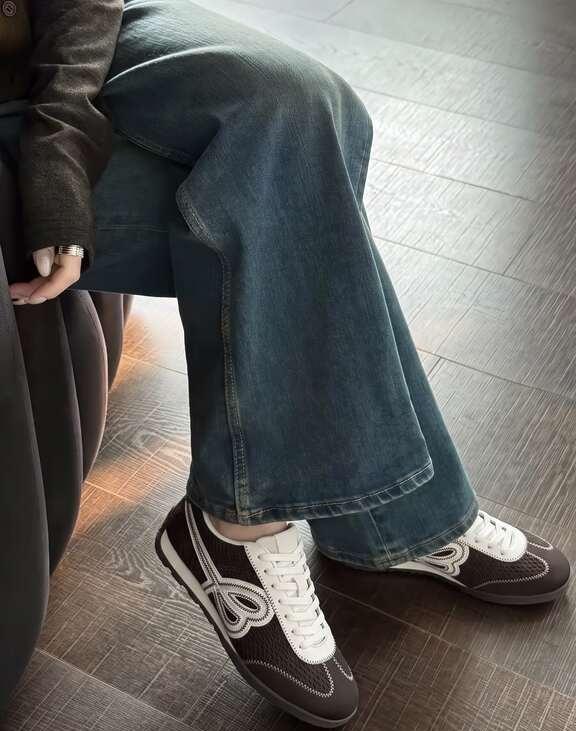 开始喜欢那种不费力的好看。
