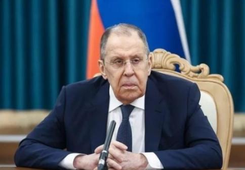 俄罗斯外长拉夫罗夫突然在公开场合抛出一句重磅话，说俄方愿意让中国、美国、英国、法