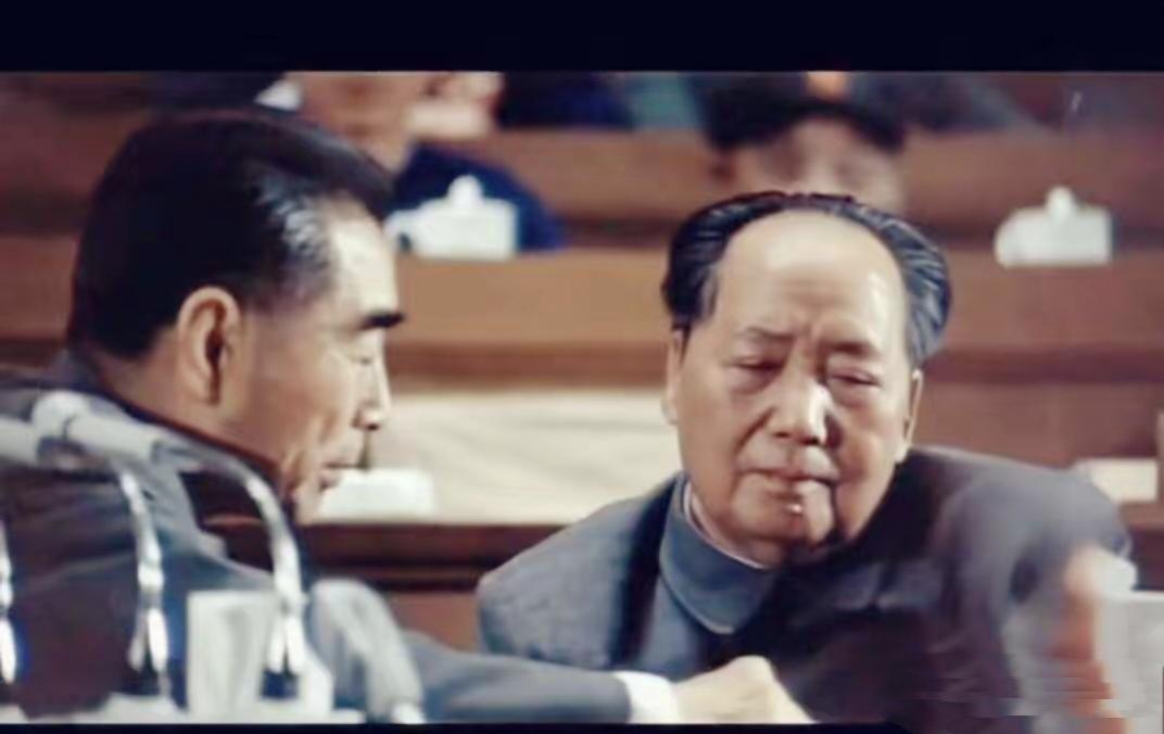 周总理的“武器”：英法双语，震惊日内瓦

很多人印象里的周总理，总是儒雅谦和的。