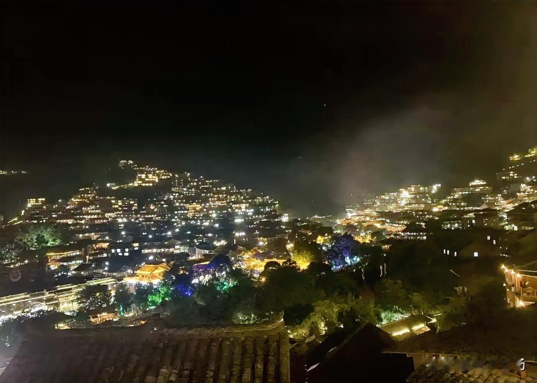 有人说，如今结婚找对象就像在赌玉石，完全靠运气。外表看着都光溜，内里是宝是石，得