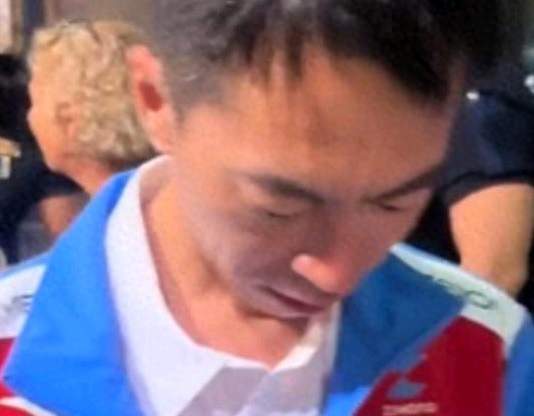 包机200人奔赴国外看赛事，赛场赢下成绩，大巴却惨遭小偷光顾
