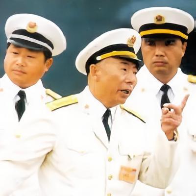 80年代末，海军司令员张连忠上将视察汕头海军供应站，见院内有磅秤，便亲自站上称重