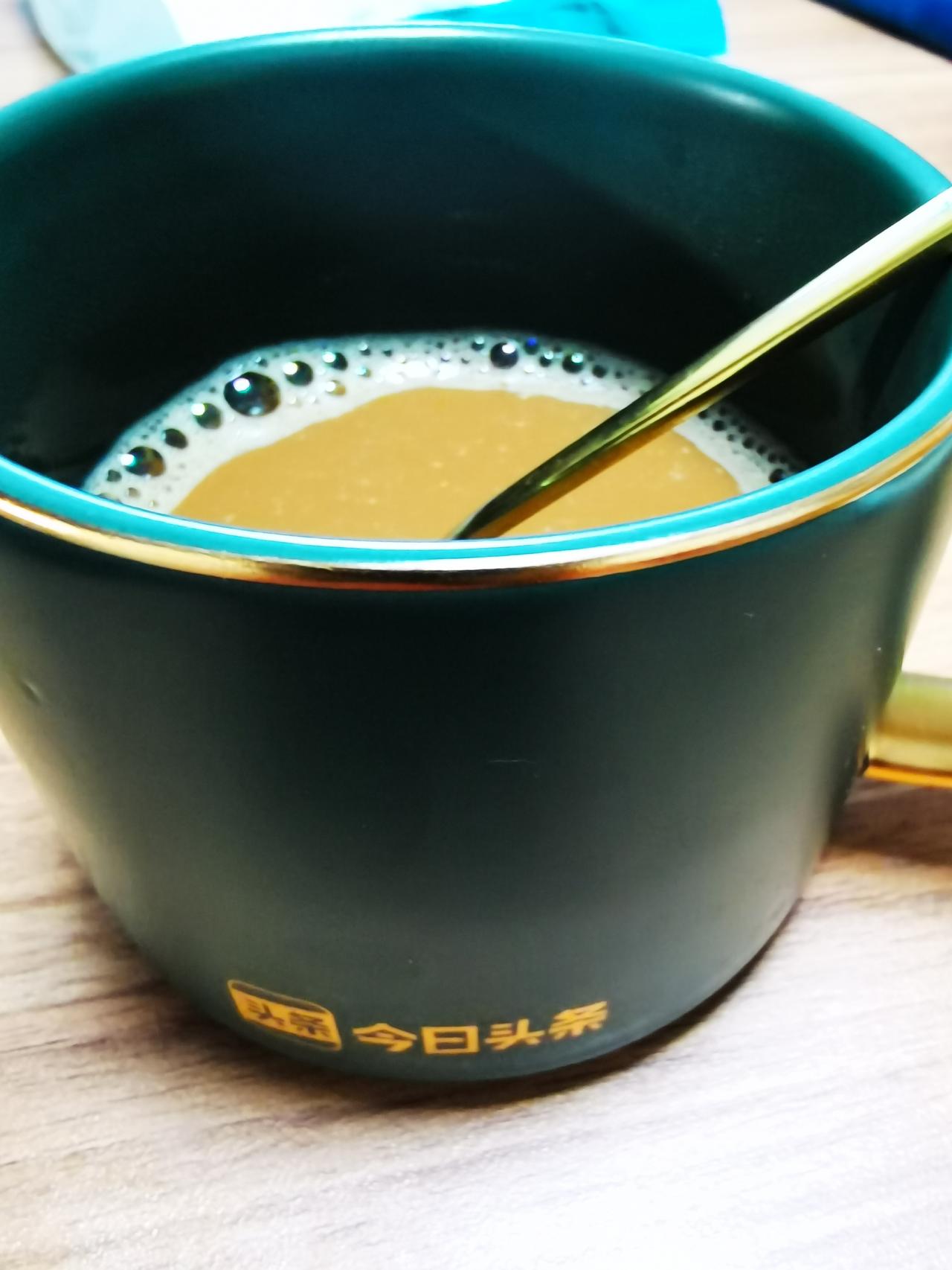 刚才看了一下，新浪博客竟然还在，其他博客早就消失了，我也已经有十年没有更新博客了