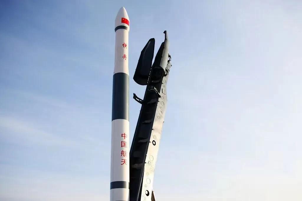 6月9日10时35分，“快舟”一号甲运载火箭在酒泉卫星发射中心成功将一枚新型试验