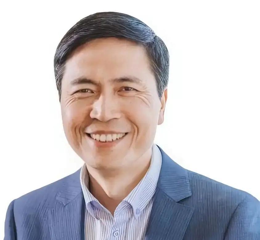 哈佛终身教授辞职回国，女儿放弃美籍

他走那天，实验室同事以为只是休假。三个月后