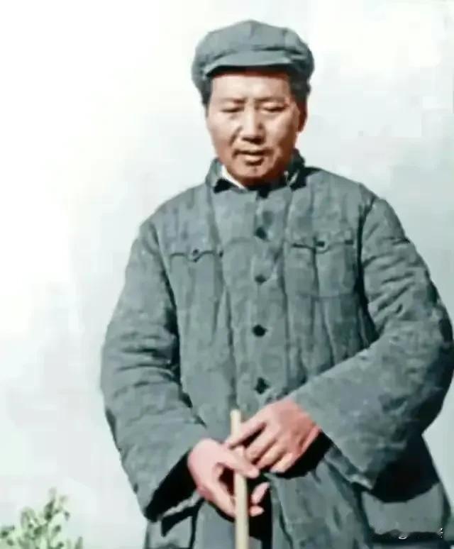 1947年9月23日，毛主席与中央前委一行人离开张家崖窑村，前往神泉堡村，途中翻