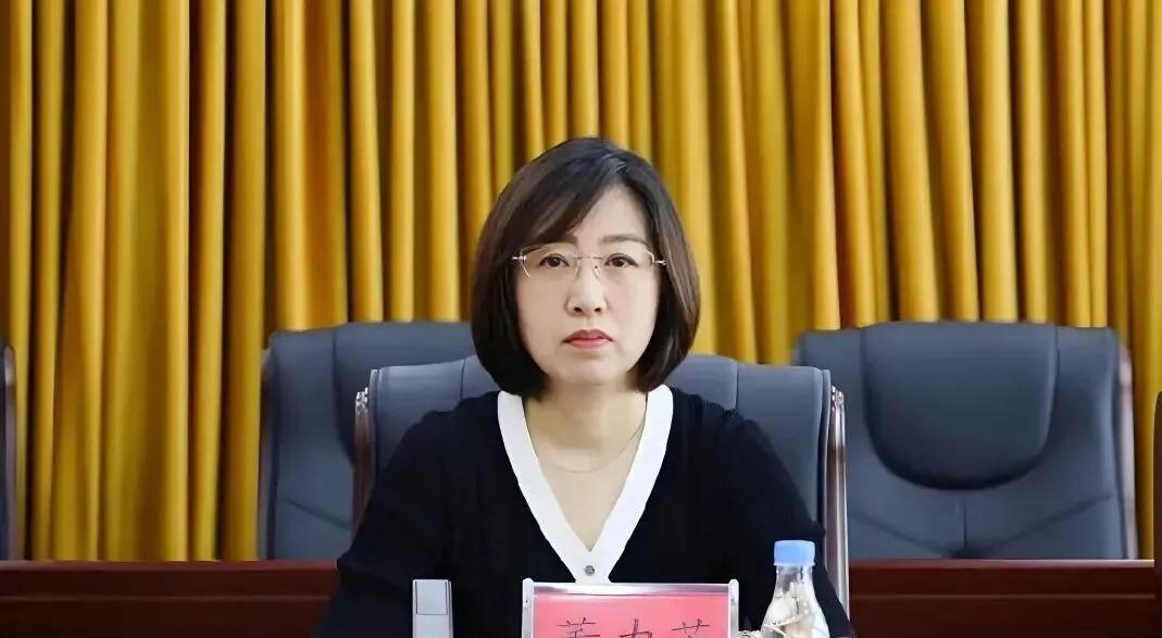 18岁管库房到县委常委统战部长，董力芳在台安待了38年没挪窝，今年3月20日被查