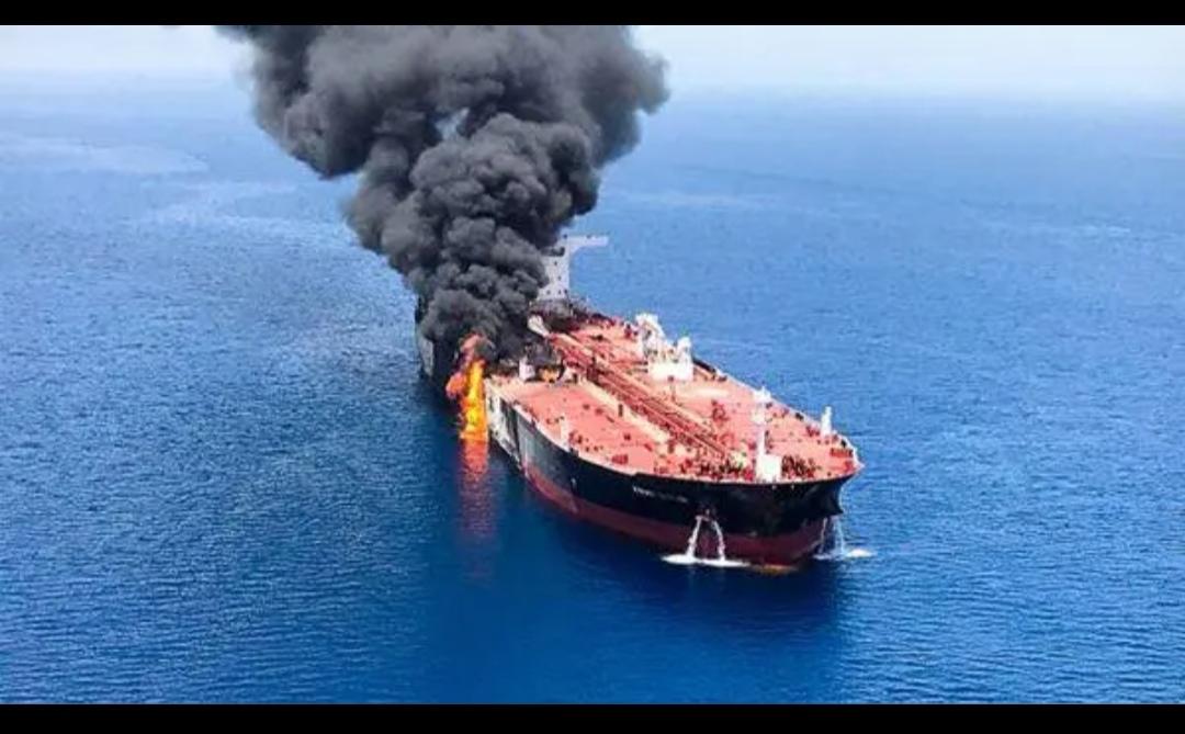 ，而且不排除特朗普与国会演一出双簧 ，以抵消战争无法打下去的尴尬。