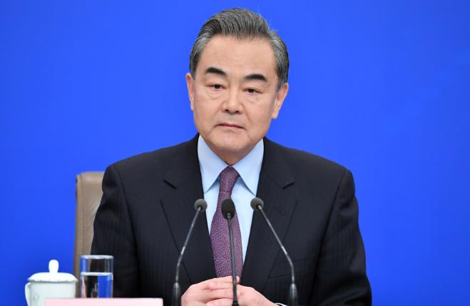 7月20日，中菲在南海仁爱礁附近海域发生了一场不小的冲突。

根据中国海警局披露