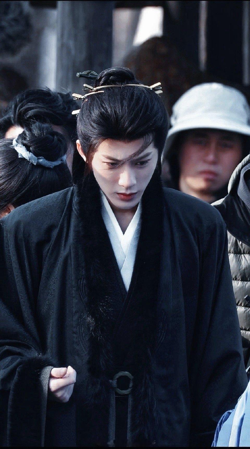 沉浸式欣赏家主大人的美貌檀健次摇橹jct檀健次冷档期的热影响力