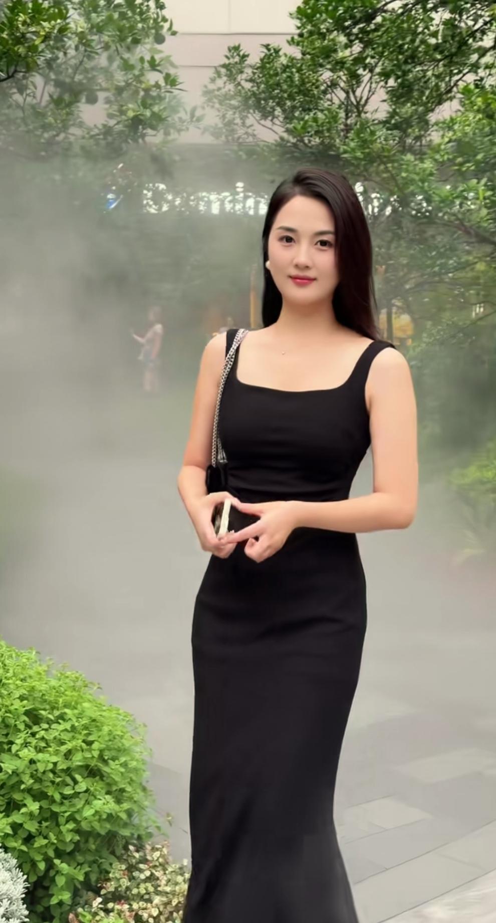 雾中仙子，风姿绰约。森林仙子风 雾中女神