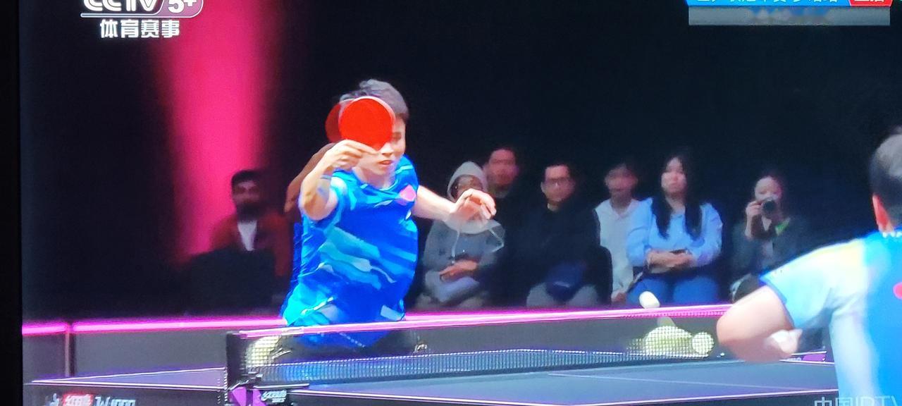 遗憾：周启豪1:3不敌张本智和，止步16强！
第一局和第二局，周启豪都是在大比分